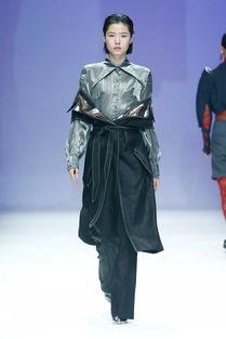 第24屆中國(guó)時(shí)裝設(shè)計(jì)新人獎(jiǎng)揭曉 新銳設(shè)計(jì)師李夢(mèng)瑤成最大黑馬